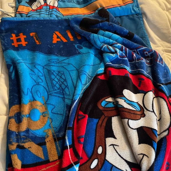 Mickey Mouse Toddler Room Lot - Picture 4 of 6